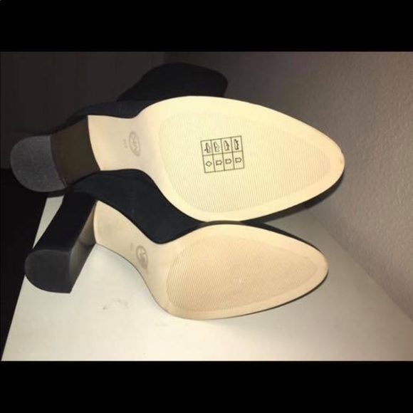 Michael Kors Boots - Picture 3 of 4